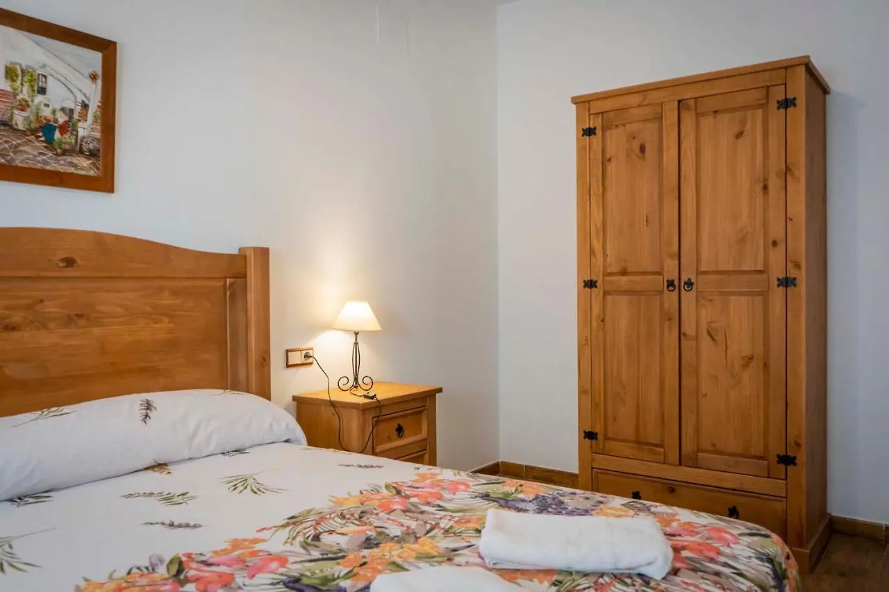 Lagar Del Chorro Junto Caminito Del Rey Piscina Y Baloncesto Daire
