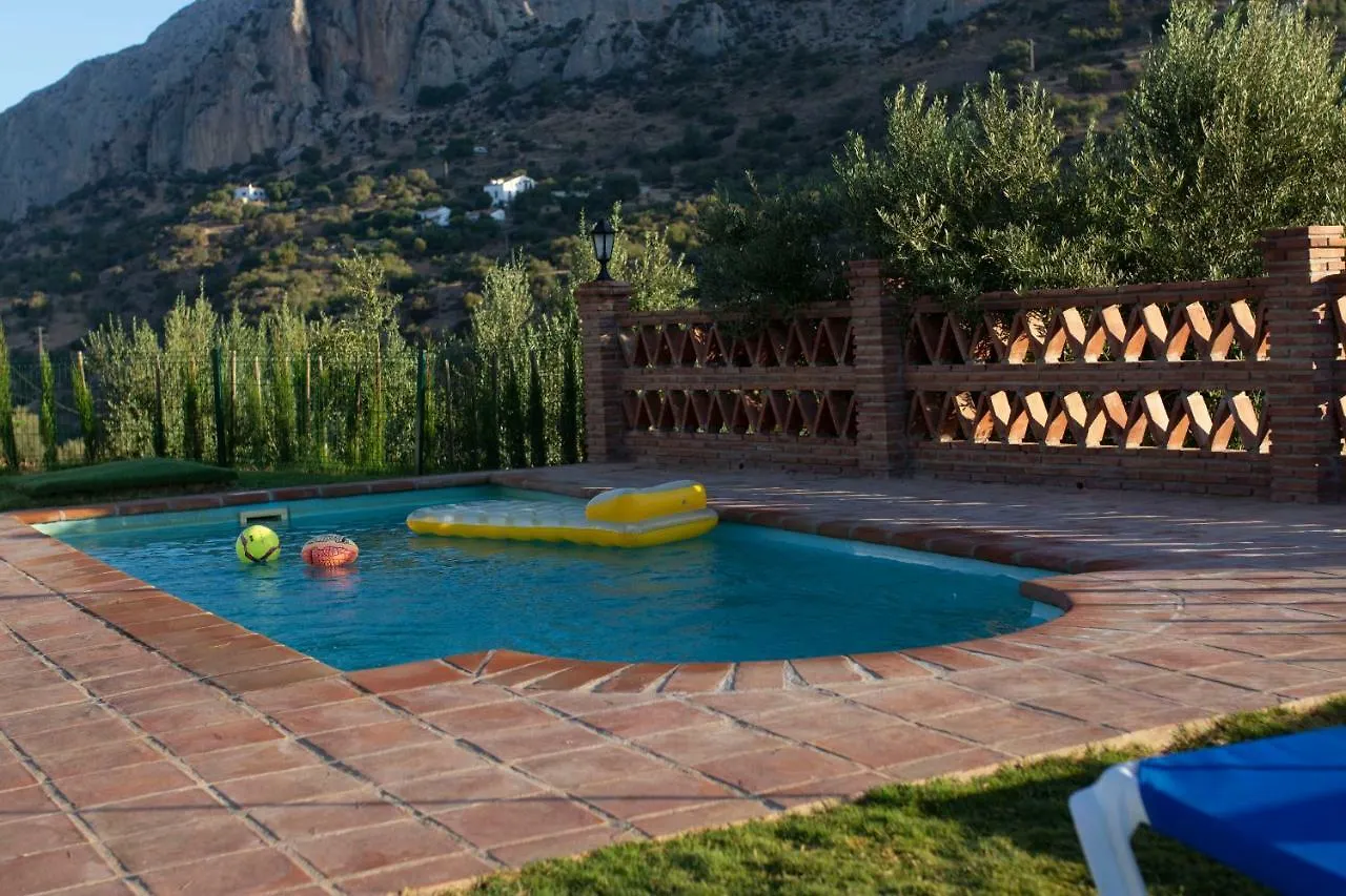 Lagar Del Chorro Junto Caminito Del Rey Piscina Y Baloncesto Daire 0*,